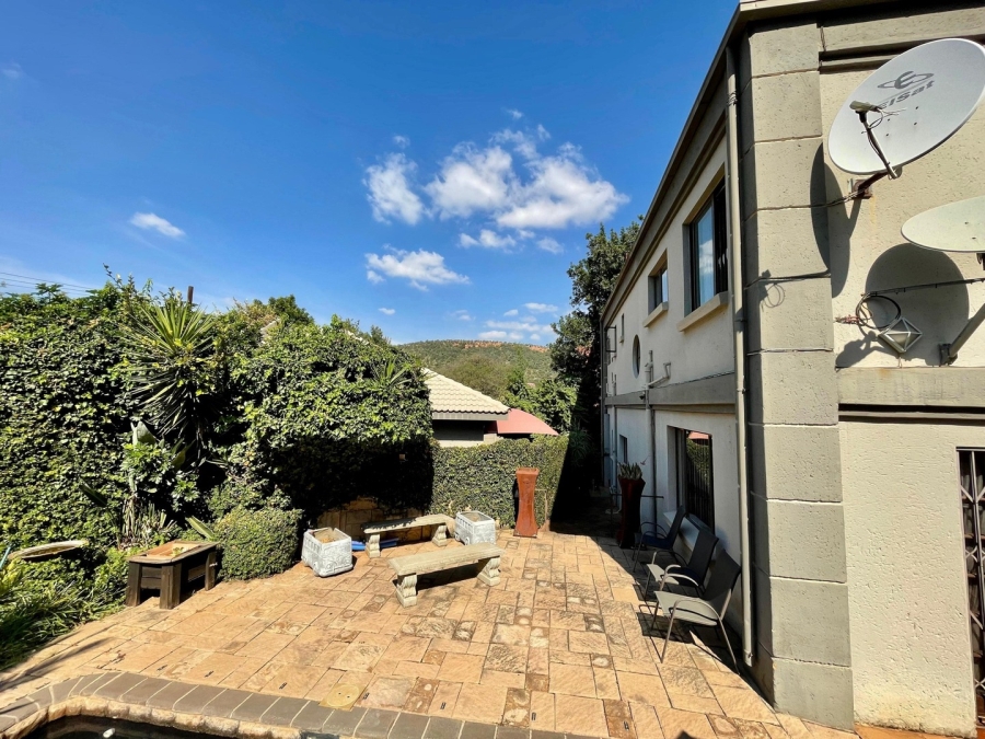 3 Bedroom Property for Sale in Safari Gardens North West
